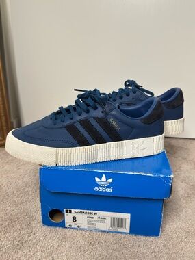 ADIDAS| EUC Sambrose W